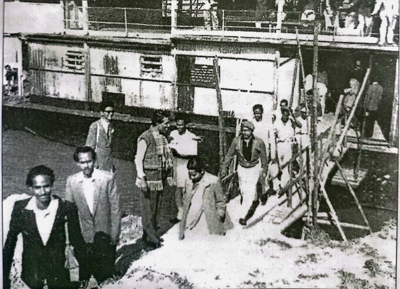 শিক্ষক অভিভাবক জয়নুল । শিল্পী জয়নুল আবেদিন